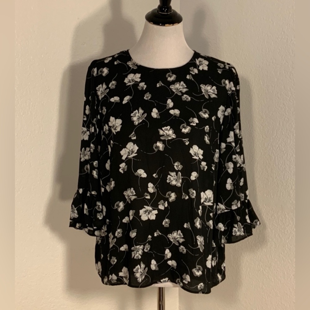 NWOT CeCe Black & White Sheer Floral Bell Ruffle Sleeve Top